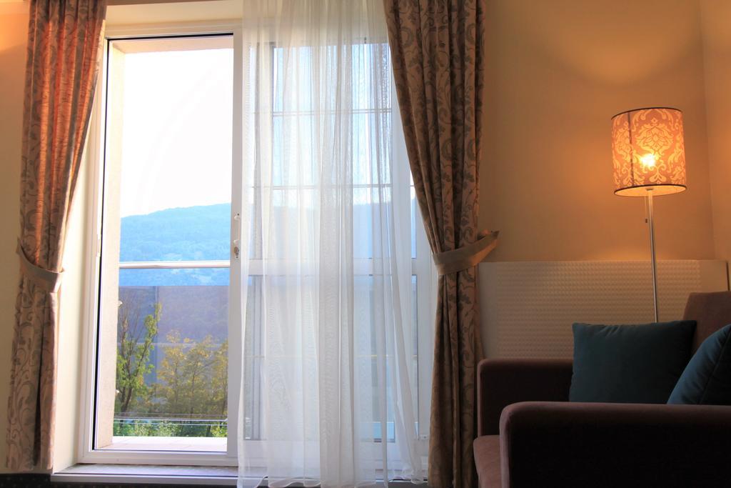 Willa Pod Skrzydlami Hotel Międzybrodzie Bialskie Eksteriør billede